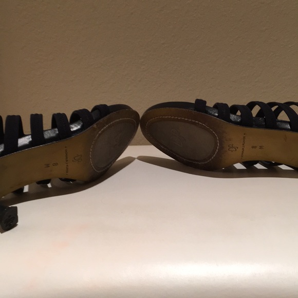 Shoe - Picture 5 of 5